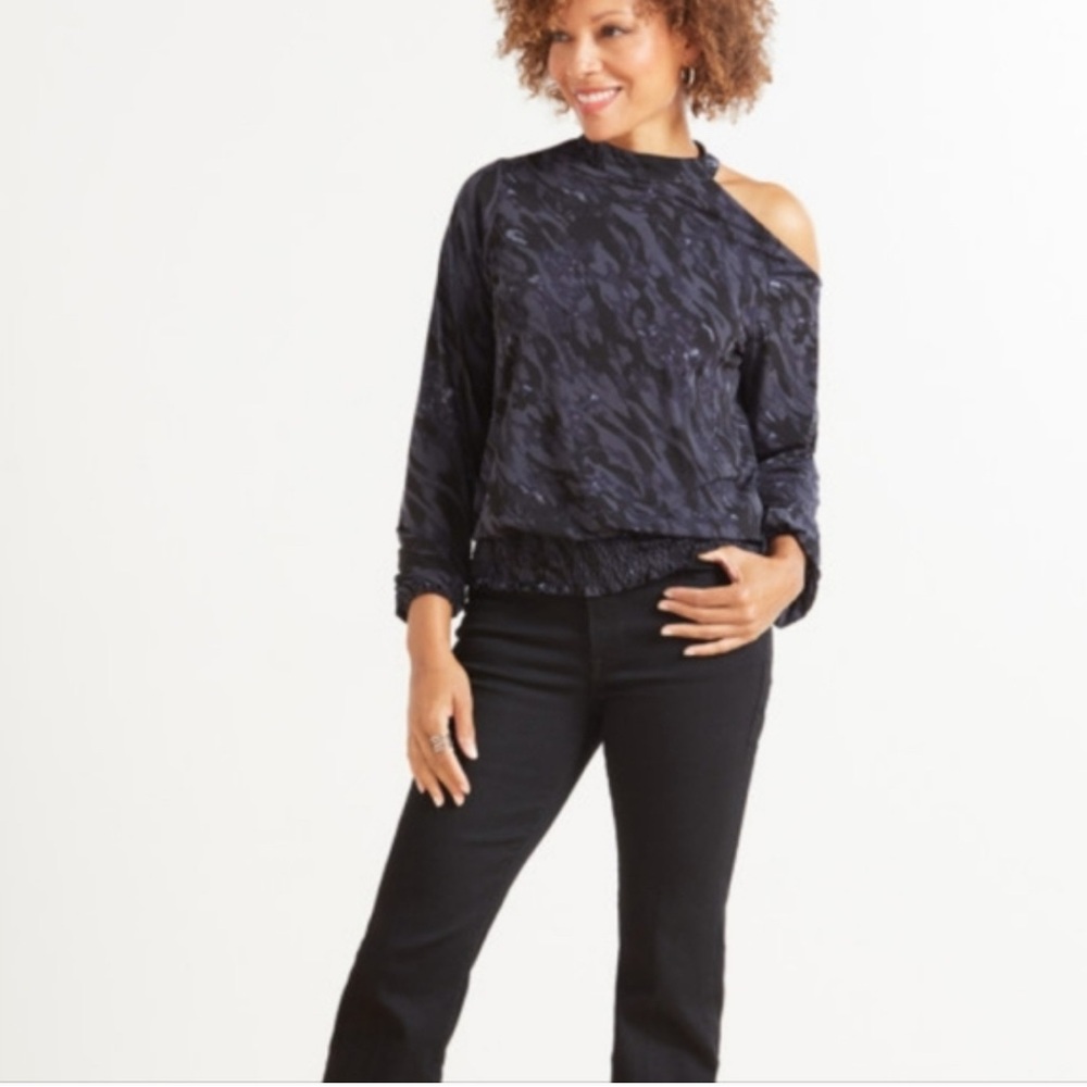 Evereve Allison Joy Top Women Bria Cutout Top Long‎ Sleeve Mock Neck NWT